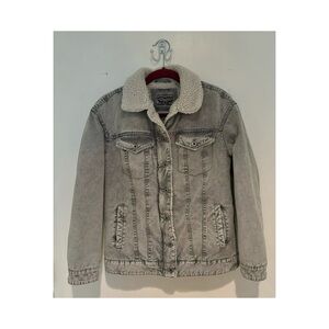 Women's Levi Denim Sherpa Lined Trucker Jacket